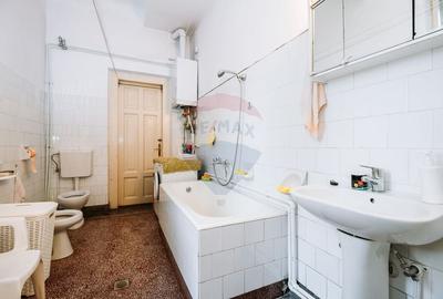 Apartament spatios cu gradina proprie intr-o vila interbelica renovata - 20