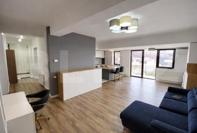 Apartament cu 2 camere semidecomandat, mobilat în Gruia - 1