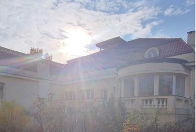 Casă cu 10 camere cu Canalizare în Ultracentral - 6