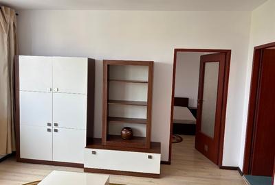 Apartament cu 2 camere semidecomandat în Republicii