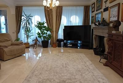 De vanzare vila exceptionala in stil Neo Romanesc cu vedere la lac si padure - 10