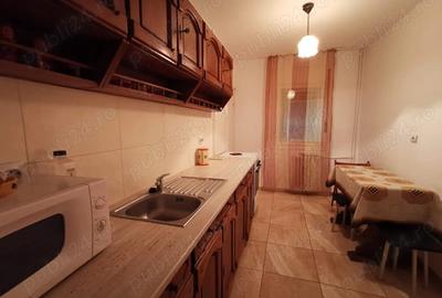 Ap spatios 4 cam ultracentral Podgoria mobilat si utilat ocupabil imediat - 1