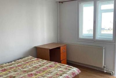 Apartament cu 3 camere decomandat în Casa de Cultură - 1