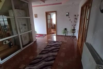 Casă cu 6 camere în Vadu Moldovei - 6
