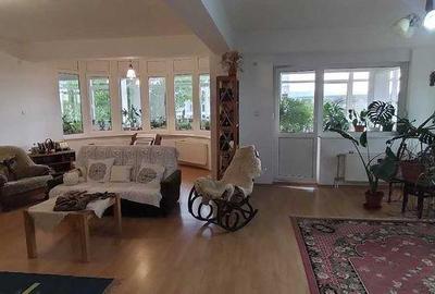 Apartament cu 4 camere în Bâlc - 1