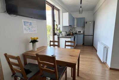 Apartament cu 2 camere decomandat în 1 Mai - 1