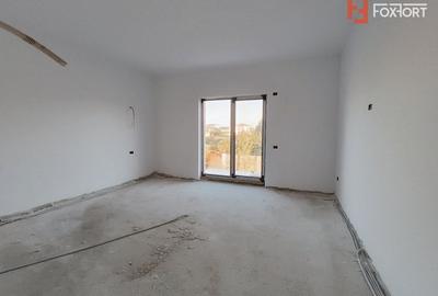 Duplex 4 camere 140 mp utili, toate utilitatile, la asfalt in Giroc - V7800 - 9