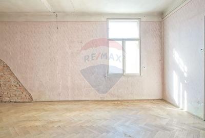 Casă cu 2 camere cu Teren 204 Mp în Blumăna - 10