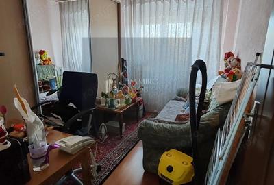 Apartament cu 4 camere semidecomandat în Berceni - 9