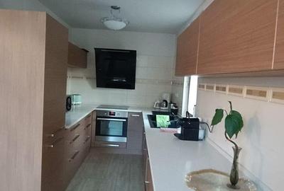 De vânzare Spațiu Comercial / 2 Apartamente ,210 mp utili, Pietonală, Oradea. - 3