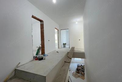 Casă cu 5 camere cu Teren 440 Mp în Ghiroda - 9