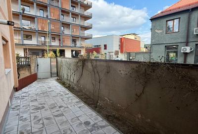 Garsonieră decomandată în Central - 7