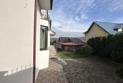 Casă cu Teren 1100 Mp în Voiniceni - 2