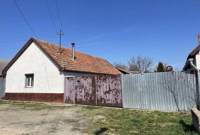 Casă cu 2 camere în Central