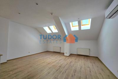 Fully Renovated 5 Bedroom Family Villa with Garden & Pool – North Bucharest Fully Renovated 5 Bedroom Family Villa with Garden & Pool – North Bucharest - 9