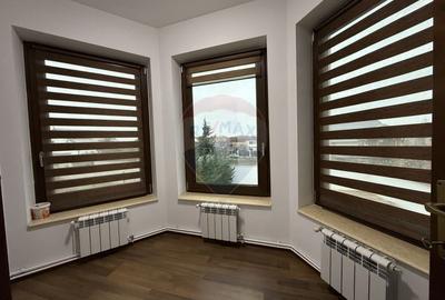 Casă individuală cu 7 camere cu Garaj în Central - 17