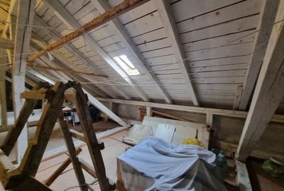 Aviatori-bloc tip vila- 2 camere- renovat recent- boxa pe acte si pod - 9