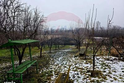 Teren de 4516 mp, în Central - 2