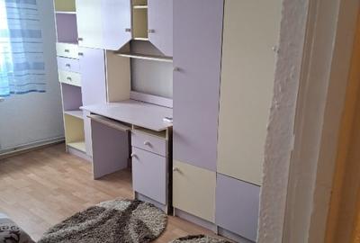 2 camere decomandate zona valea aurie - 4