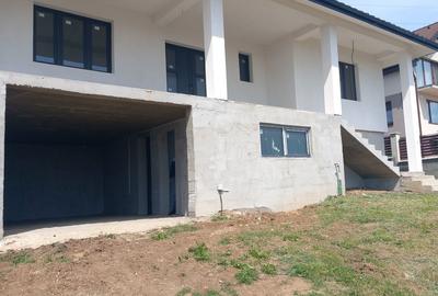 Casă cu 4 camere cu Teren 500 Mp în Sâncraiu de Mureș