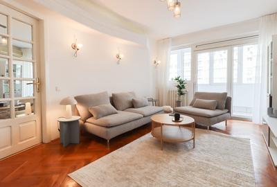 Apartament cu 3 camere semidecomandat în Obor