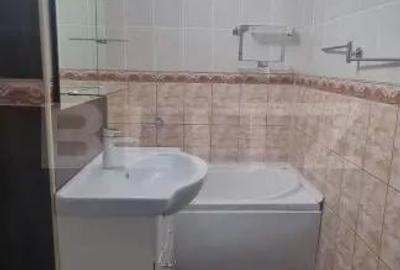 Apartament cu 3 camere decomandat în Micro 4 - 11