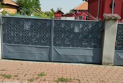Casa de vanzare