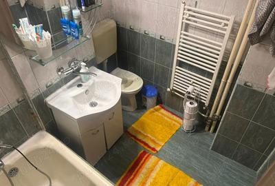 Vand apartament 2 camere 94mp zona Uta - 1