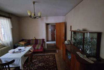Se vinde in Nord apartament semidecomandat cu doua camere  pret 48000 euro neg - 9