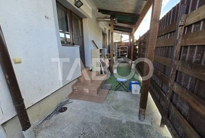 Casa de vanzare cu 6 camere 2 parcari curte libera 200 mp in Selimbar - 24