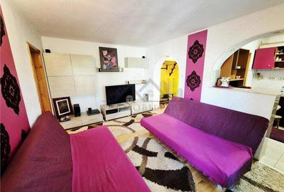 Apartament cu 4 camere de vanzare - 2