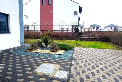 Duplex cu 5 camere cu Canalizare în Central - 6