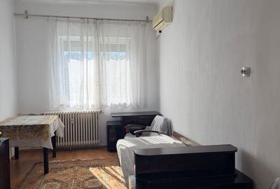 Apartament cu 2 camere decomandat în Central - 3