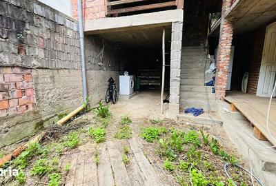 Casă cu 4 camere cu Teren 240 Mp în Central - 15