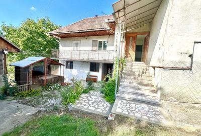 Casa de vanzare, 5 camere, teren 672 mp, Cugir Casa de vanzare, 5 camere, teren 672 mp, Cugir - 1