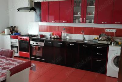 Casă cu 3 camere în Central - 1