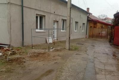 Apartament cu 3 camere decomandat în UTA - 9