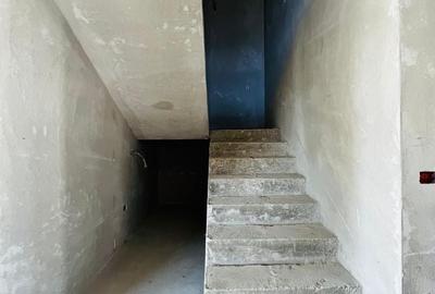 Duplex cu 5 camere cu Canalizare în Dumbrăvița - 2