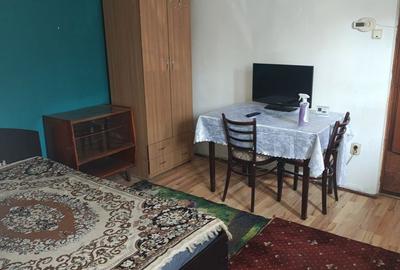 Garsonieră decomandată în Exterior Vest - 4