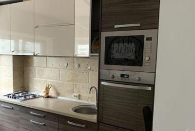 Apartament -3 camere -decomandat-Zona Margeanului-Petre Ispirescu