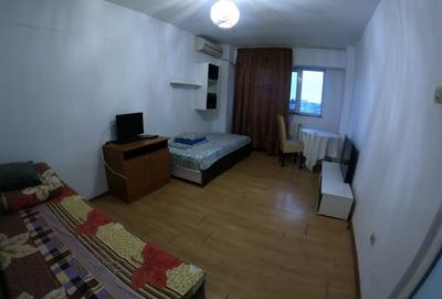 Apartament cu 2 camere semidecomandat în Central - 3