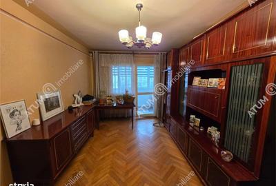 Apartament cu 3 camere decomandat în Cristian - 13