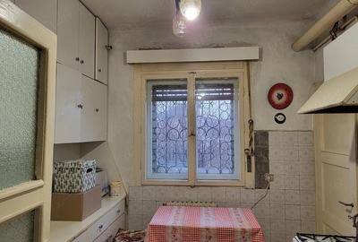 Casă cu 3 camere cu Teren 126 Mp în Central - 9