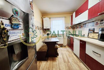 Apartament 3 camere, 2 băi, 2 balcoane – Calea Cisnădiei- Str. Dorului, parcare - 3