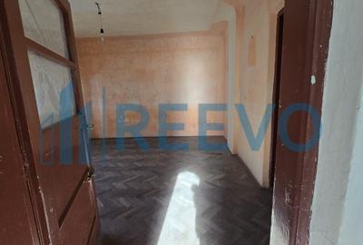 Casă individuală cu 3 camere cu Canalizare în Central - 10