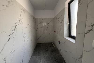 Casă cu 4 camere cu Teren 200 Mp în Micești - 9