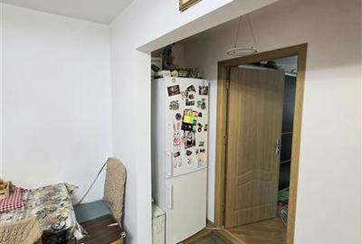Apartament cu 3 camere semidecomandat, mobilat în Km 4-5 - 15