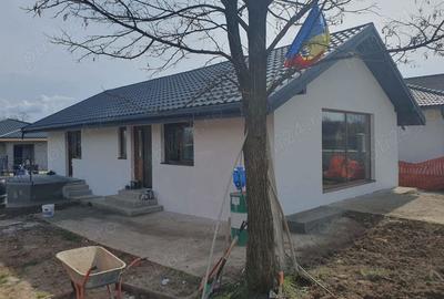 Casă cu 4 camere cu Teren 6000 Mp în Tăuții-Măgherăuș - 2