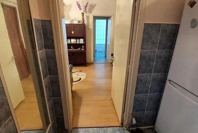 Apartament cu 2 camere semidecomandat, mobilat în Podu Roș