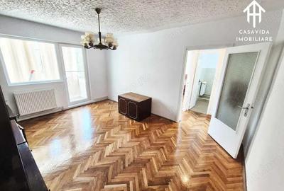 De vanzare apartament 2 camere Etaj 1
